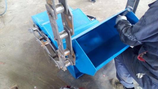 雙鏈斗提機料斗安裝圖 雙鏈斗提機料斗安裝圖