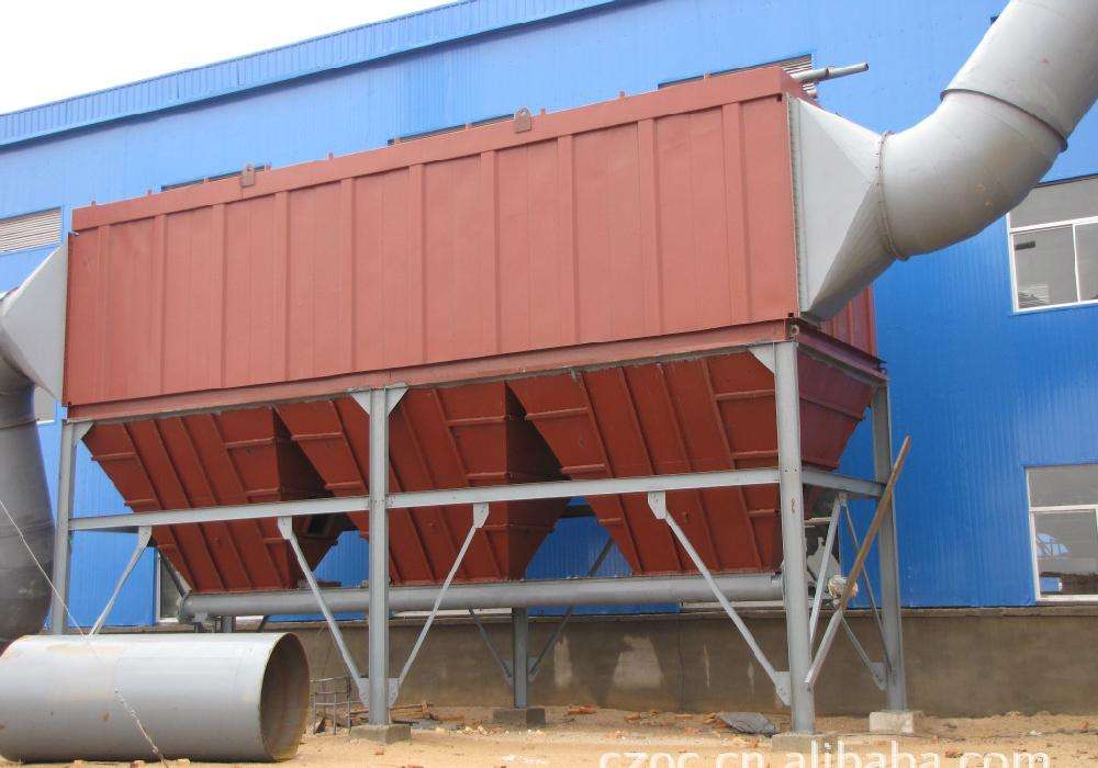 大型布袋除塵器應(yīng)用現(xiàn)場圖 大型布袋除塵器應(yīng)用現(xiàn)場圖