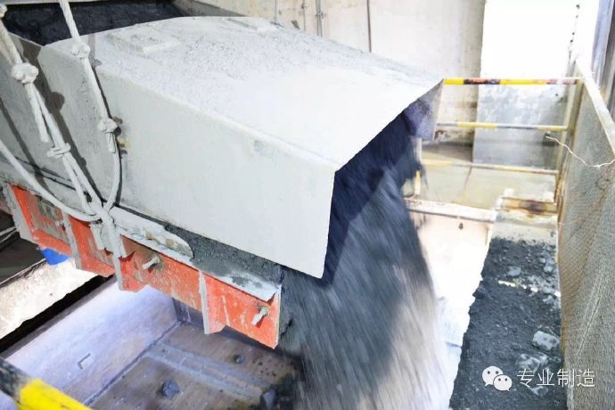 雙質(zhì)體振動給料機 雙質(zhì)體振動給料機