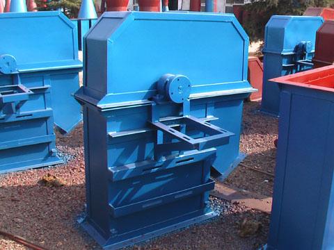 斗式提升機(jī)廠家展示 斗式提升機(jī)廠家展示