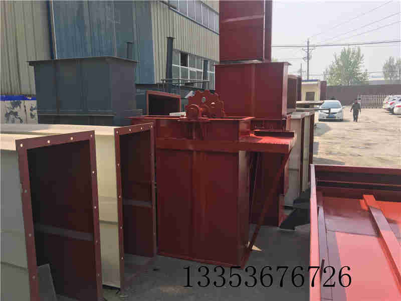 礦用斗式提升機(jī)21 礦用斗式提升機(jī)21