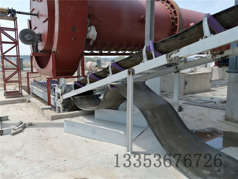垃圾處理線篩分輸送設備安裝現(xiàn)場5