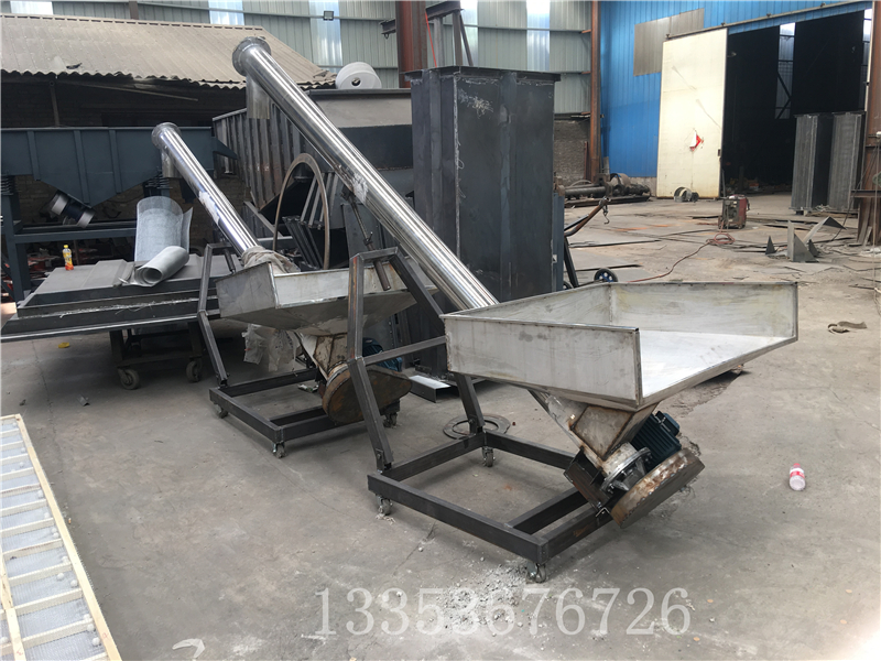 河南奧創(chuàng)移動式螺旋輸送機(jī)1 河南奧創(chuàng)移動式螺旋輸送機(jī)1