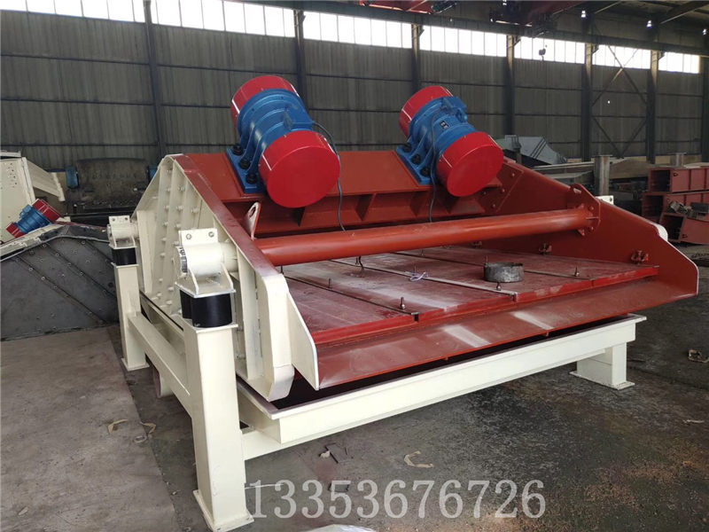 砂石料廠水洗砂直線脫水篩在使用時我們要注意哪些？1