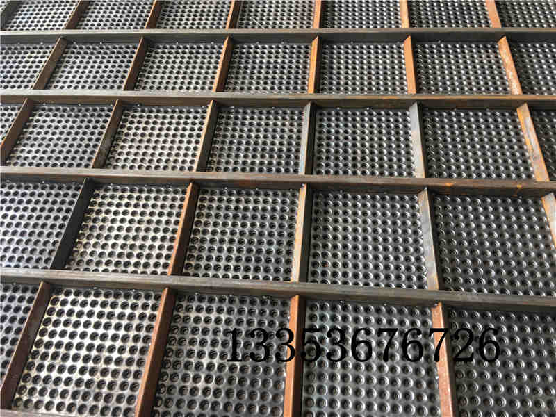 硅鐵渣方形搖擺篩的篩分和清網(wǎng)方式分為哪幾種？2