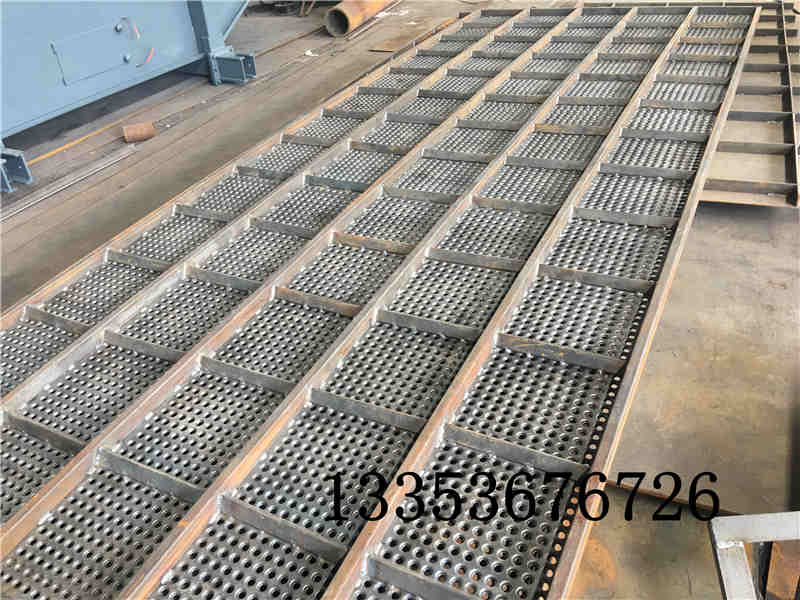 淀粉方形搖擺篩采用哪種清網(wǎng)方式可以實(shí)現(xiàn)不堵網(wǎng)？2