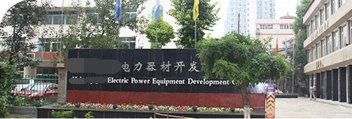 申江儲氣罐配套空壓機，應用于電力開發(fā)